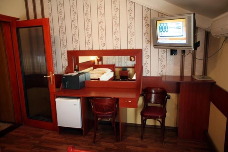 Hotel Dunav Sremski Karlovci Rum bild