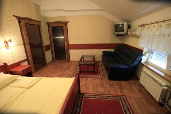 Hotel Dunav Sremski Karlovci Rum bild